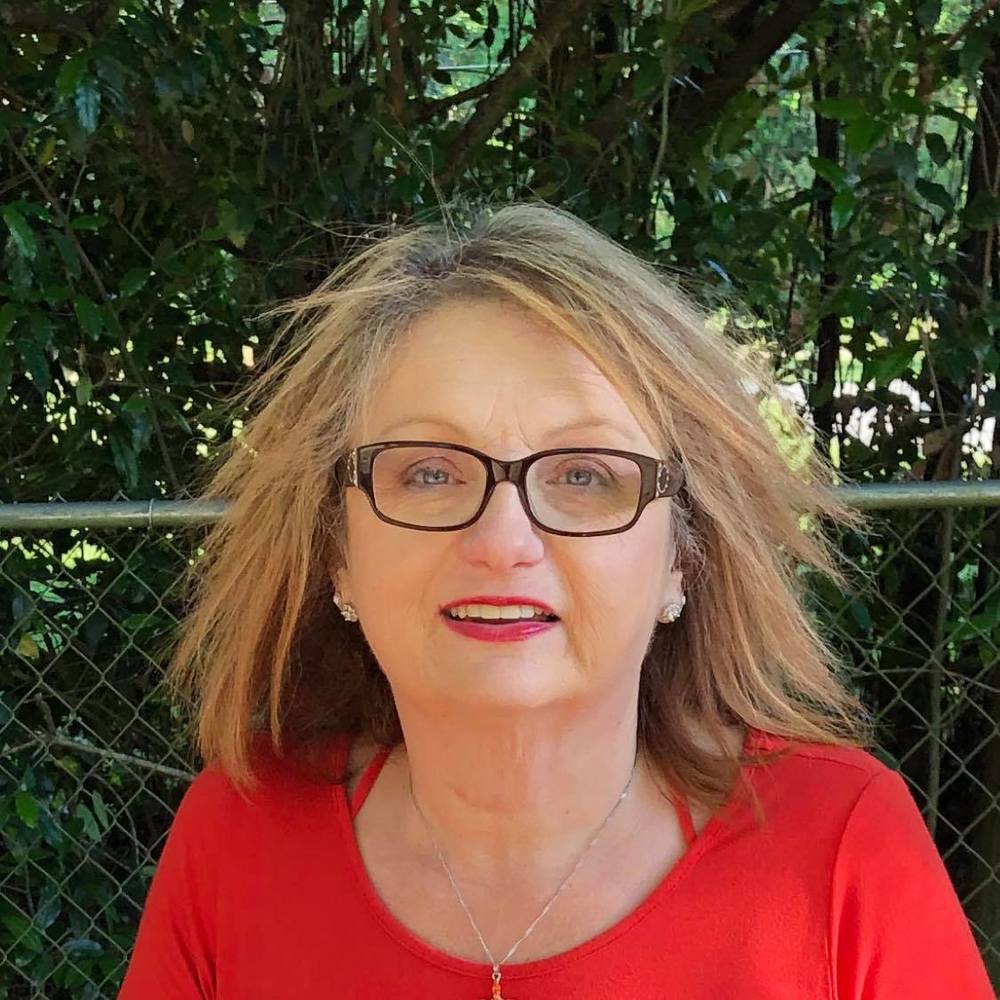 Meet your Posher, Earlene